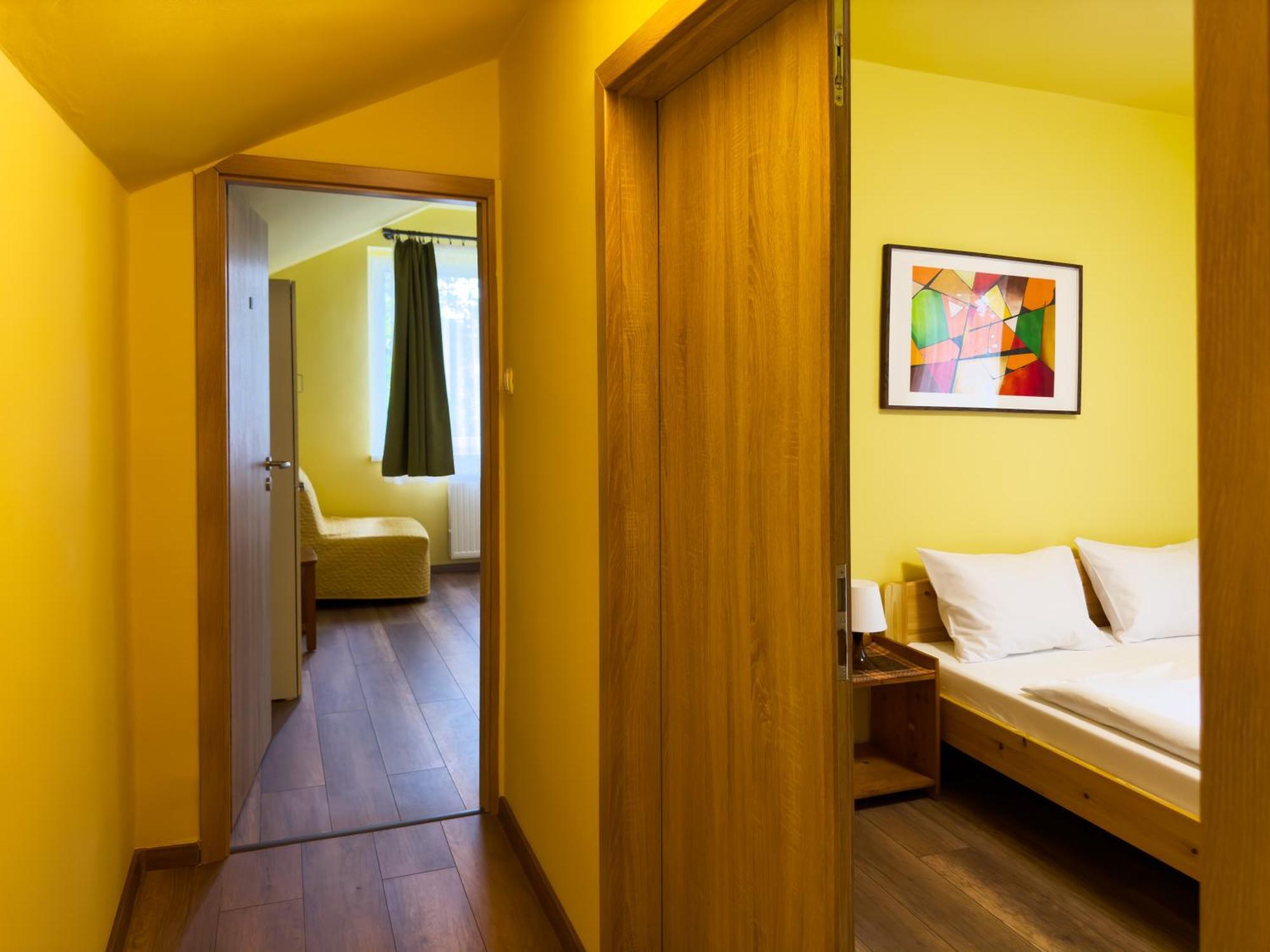 Hotel Irisz Panzio Budapest Esterno foto