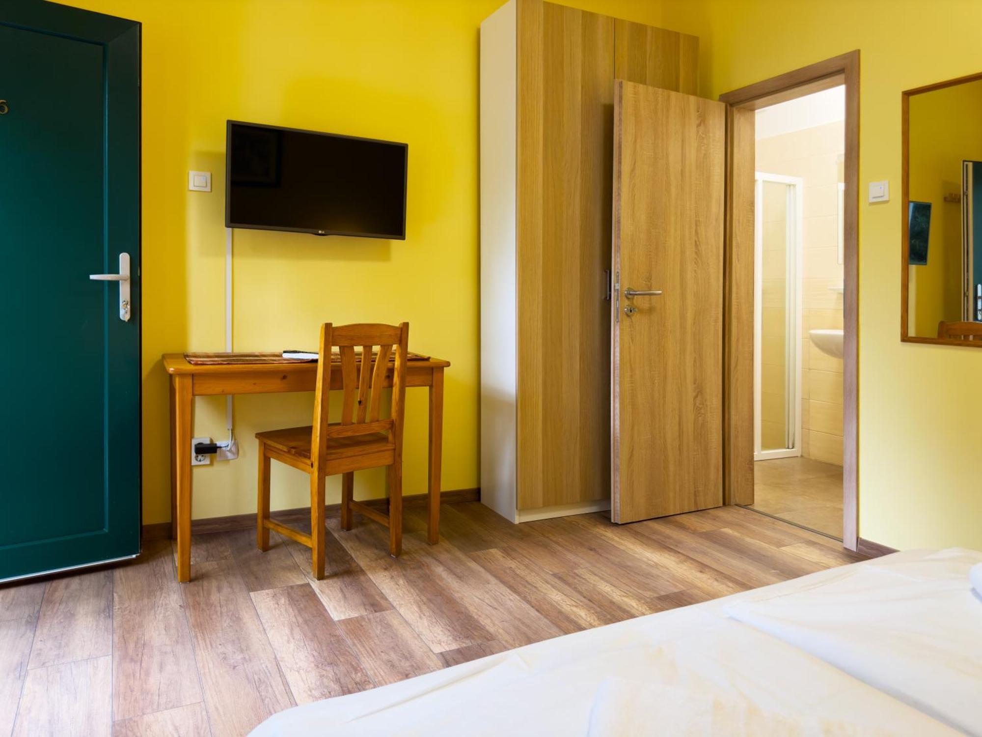 Hotel Irisz Panzio Budapest Esterno foto