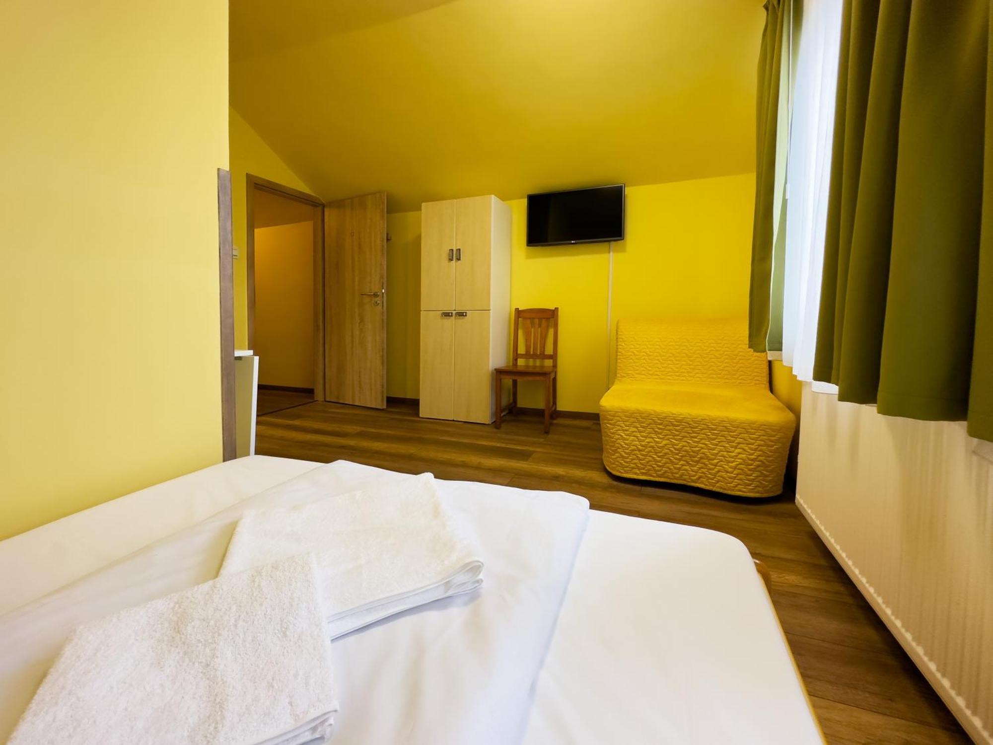 Hotel Irisz Panzio Budapest Esterno foto