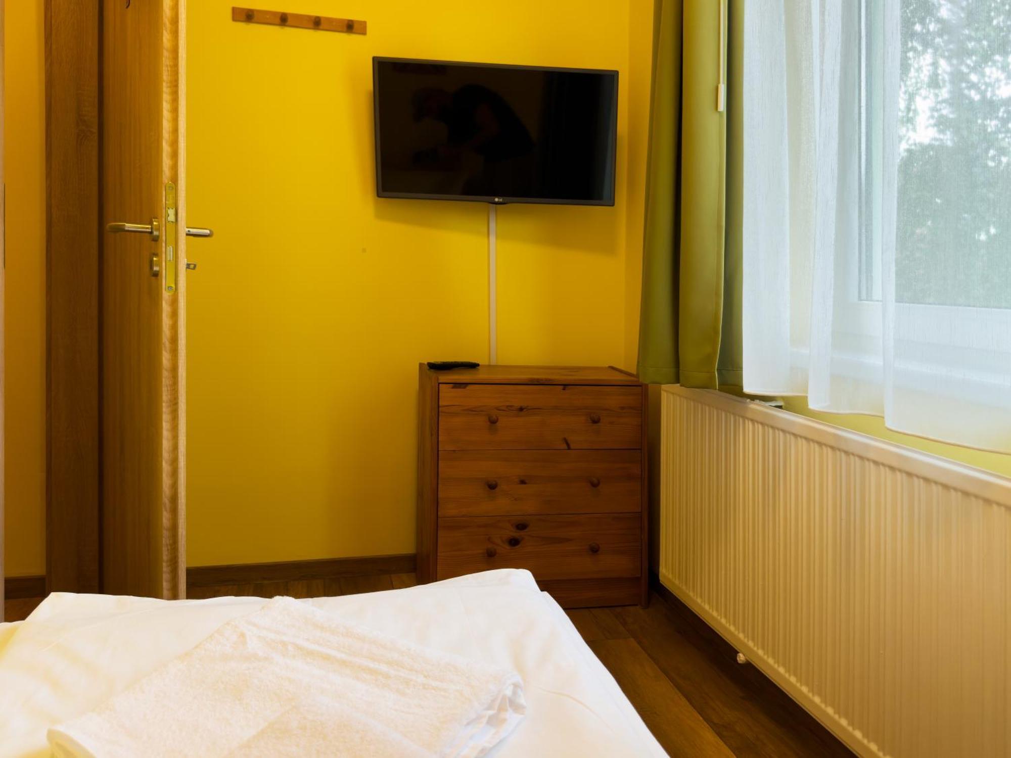 Hotel Irisz Panzio Budapest Esterno foto